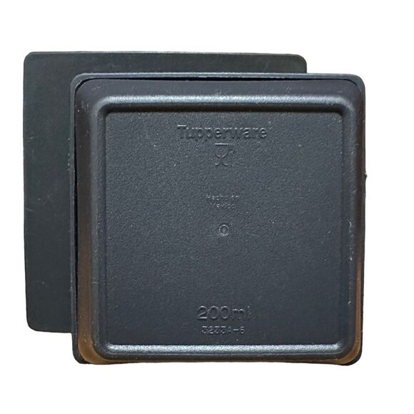 Pair of Tupperware Get together dark grey square containers with lids 200ml each - Picture 3 of 6